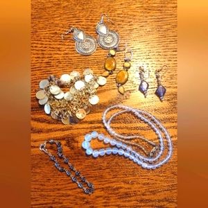 Lot of costume jewelry